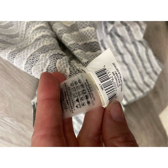 BCBGMAXAZRIA "Haily" Blouse Peplum Stripe Geometric, Black / Ivory, Size XS - Picture 8 of 13